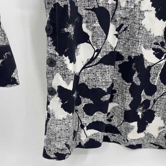 CHICO's Tunic Shirt Floral Black White Womens Size .5 / US S Popover Top - Picture 5 of 10